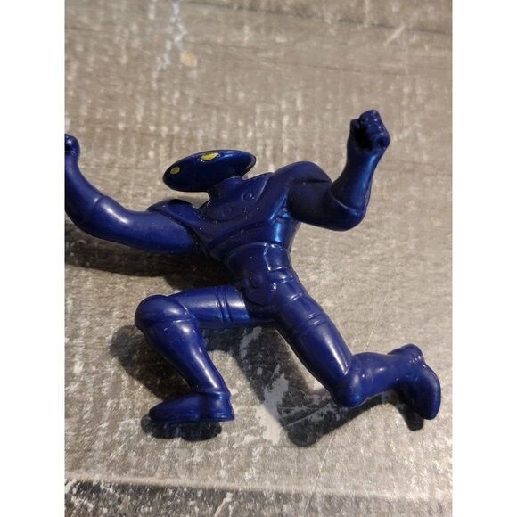 Villain purple robot alien McDonald's 2011 toy figure - Picture 2 of 4